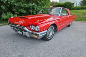 Ford Thunderbird Hardtop 390 V8 Aut Finans från 2250:- mån –65