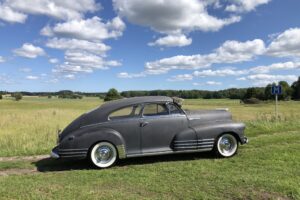 Chevrolet Fleetline Aerosedan –48