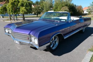 Buick Electra 225 Custom Convertible –66