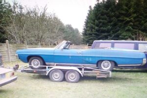 Pontiac Bonneville Cab. –67