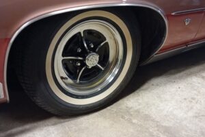 Buick  custom coupe –73