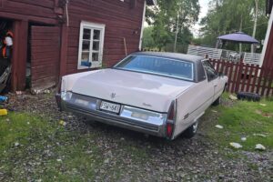 Cadillac  coupe deville  7,7 med 3vxl AUT –73