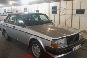 Volvo 244 Turbo –84