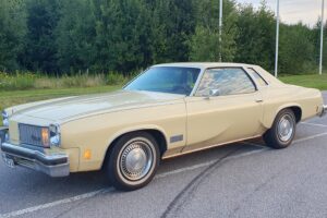 Oldsmobile Cutlass Supreme Collonade Hardtop Coupe 5,7 V8 Hy –75