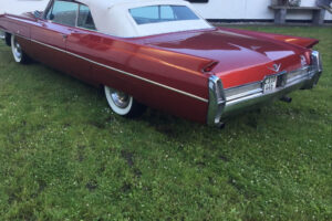 Cadillac de ville convertible –64