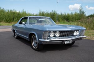 Buick Riviera –63