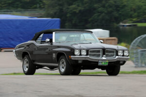 Pontiac lemans sport convertible –71