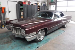 Cadillac de Ville convertible V8 7.2Ltr. –69