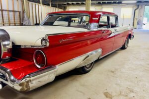 Ford Galaxie Town Sedan- –59