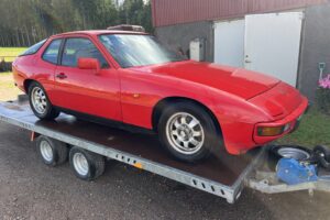 Porsche  924 –81