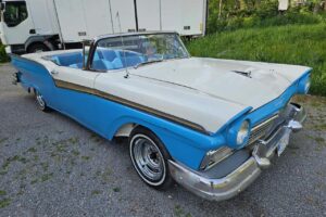 Ford Fairlane 500 Skyliner V8 Aut med populära plåtcaben –57