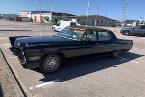 Cadillac  Fleetwood –68