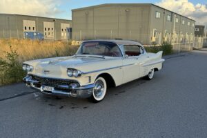 Cadillac Series 62 4dr –58