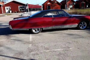 Pontiac Bonneville –66