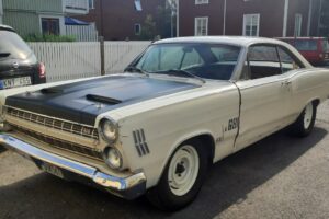 Mercury Comet caliente 2dr ht –66